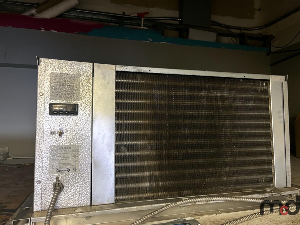 5'x10' Cool Master Walk In Cooler